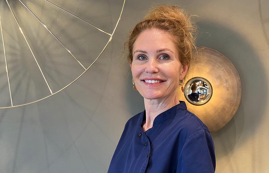 Porträt von Dr. med. dent. Cornelia Katumba, Zahnärztin in der Zahnlounge in Zürich-Enge.